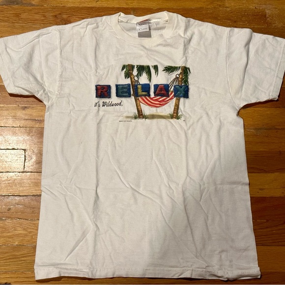 Tops & T-Shirts / White T-Shirt / “RELAX, it’s Wildwood” / Jersey Pride / Medium - Picture 1 of 9